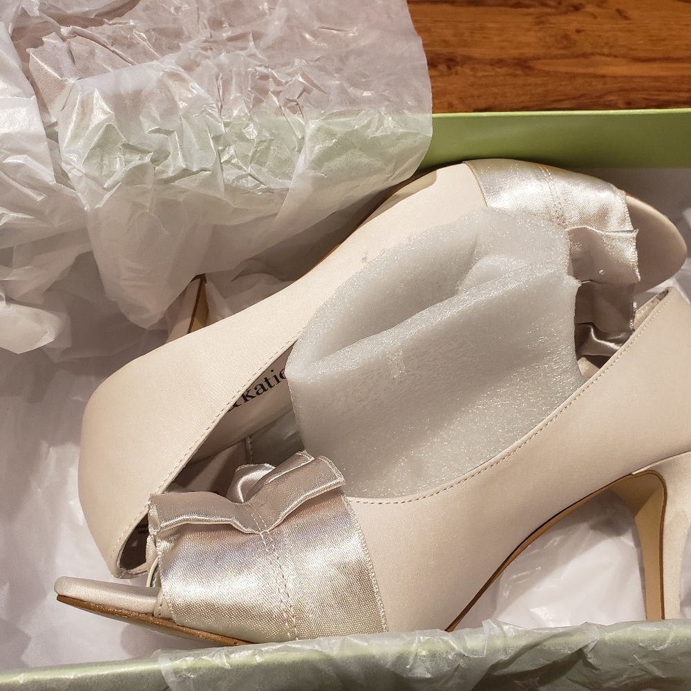 Beautiful new dress shoes